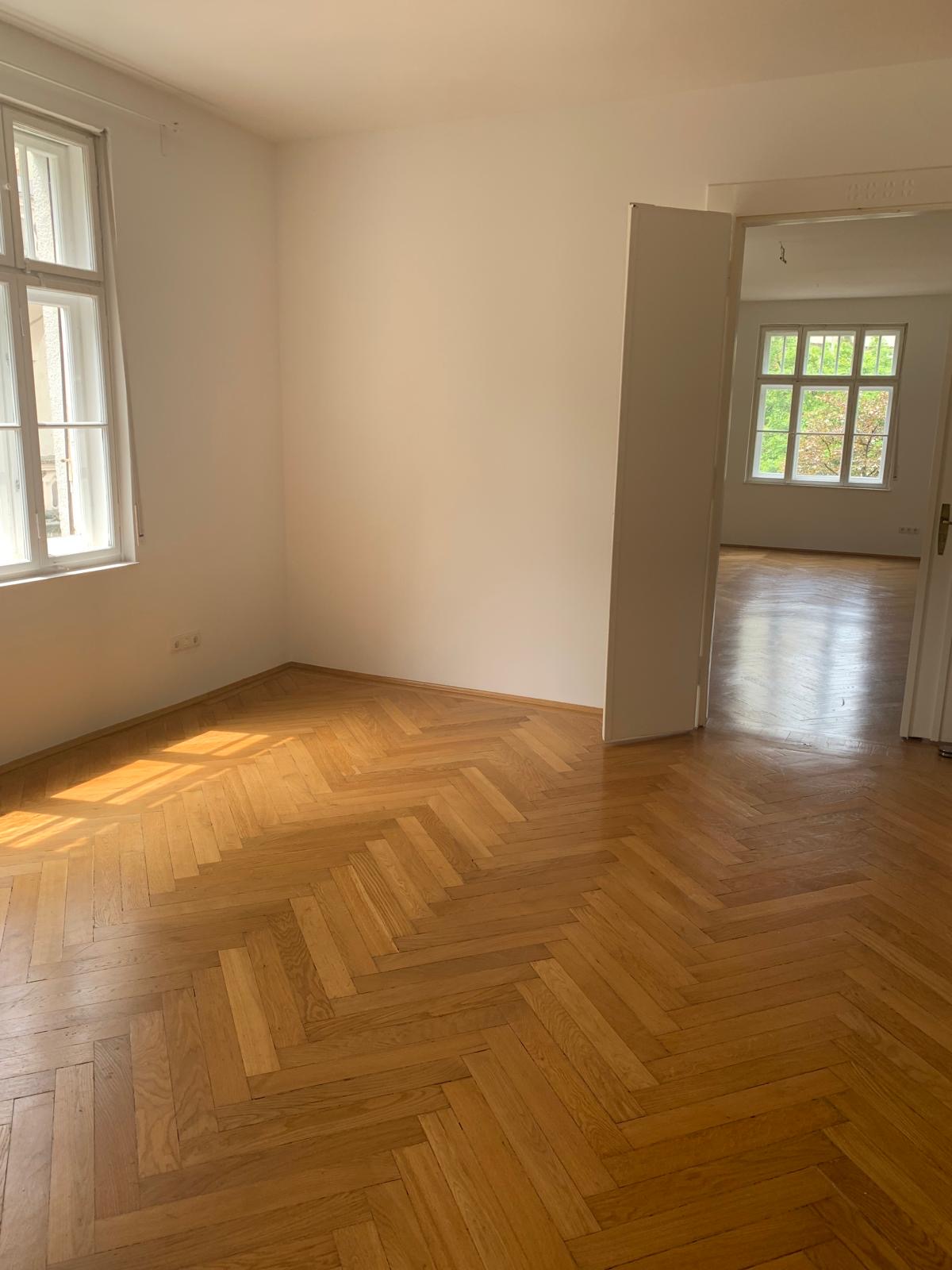 Dega residential cleaning — Living room · Altbau parquet